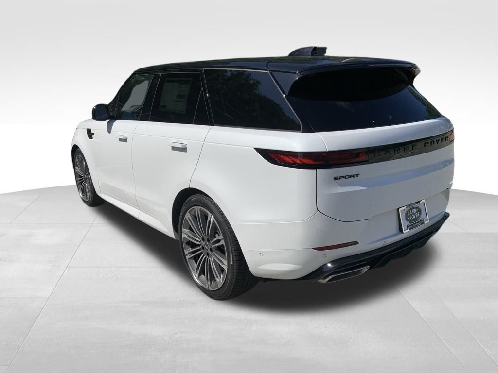 2025 Land Rover Range Rover Sport SE photo 6