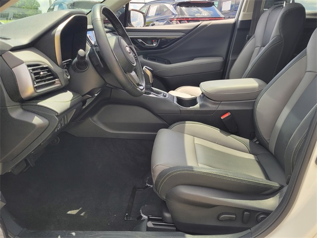 2024 Subaru Outback Onyx Edition photo 5