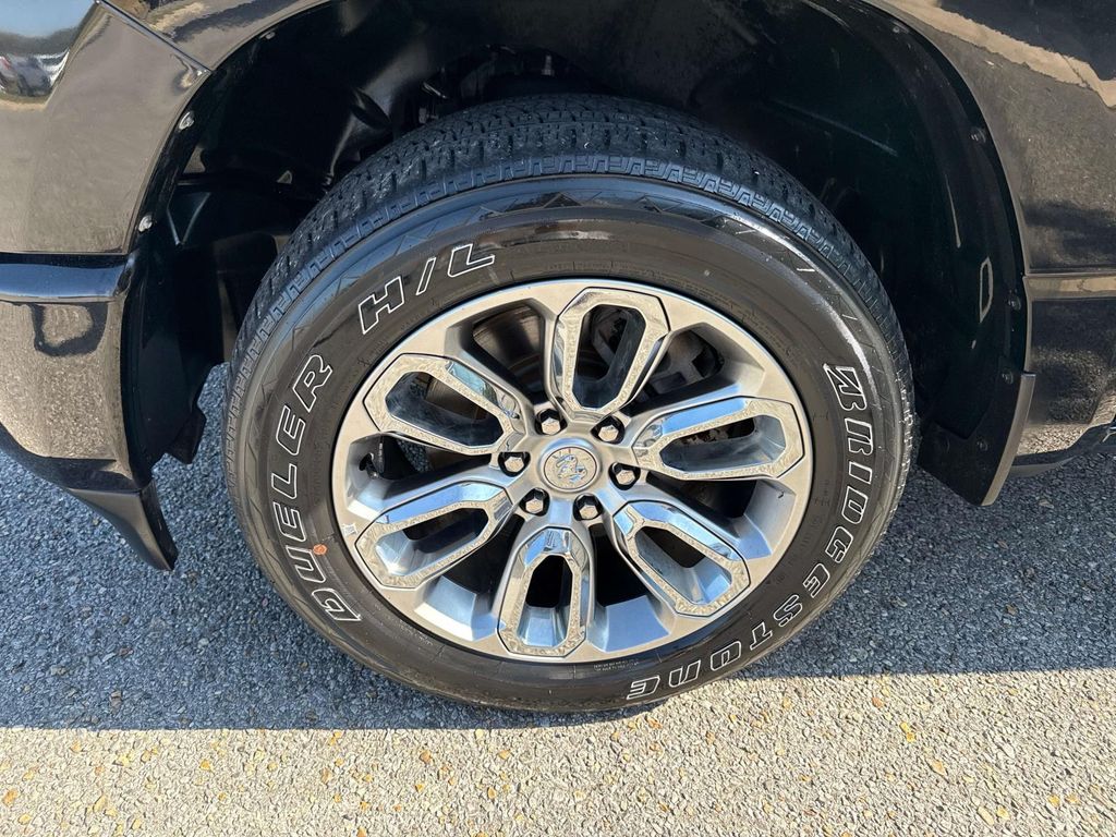 2023 Ram 1500 Laramie photo 4