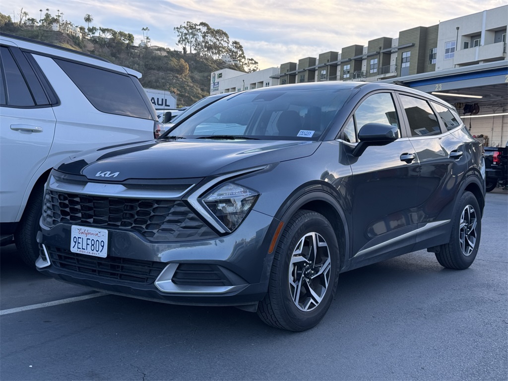 2023 Kia Sportage LX photo 2