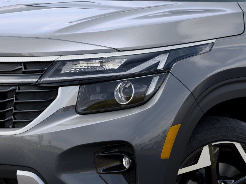 2026 Kia Seltos S photo 6