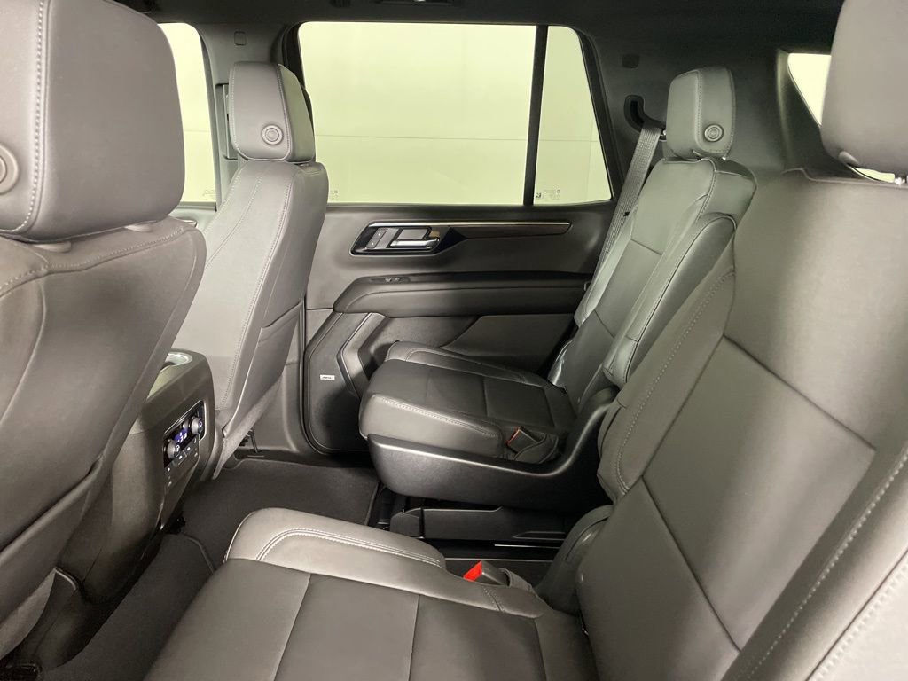 2025 Chevrolet Tahoe Z71 photo 37