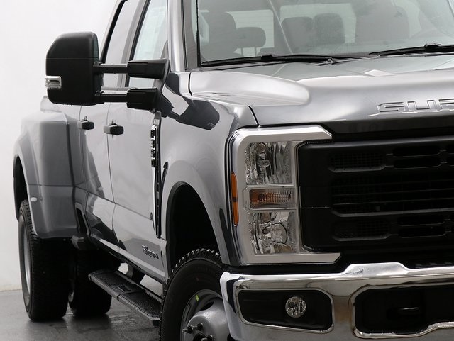 2025 Ford F-350 XL photo 4
