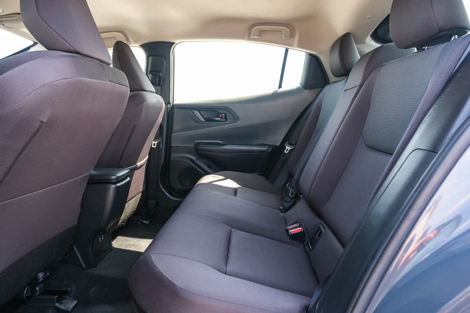 2023 Toyota Prius LE photo 19