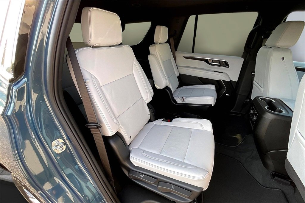2025 Chevrolet Tahoe Premier photo 9