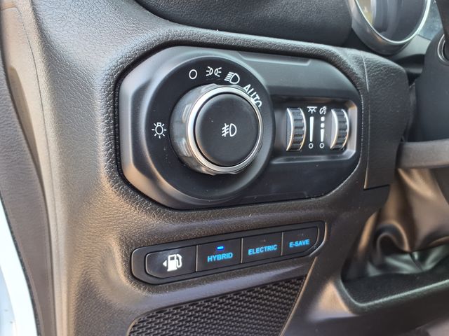 2022 Jeep Wrangler Unlimited Sahara 4xe photo 29
