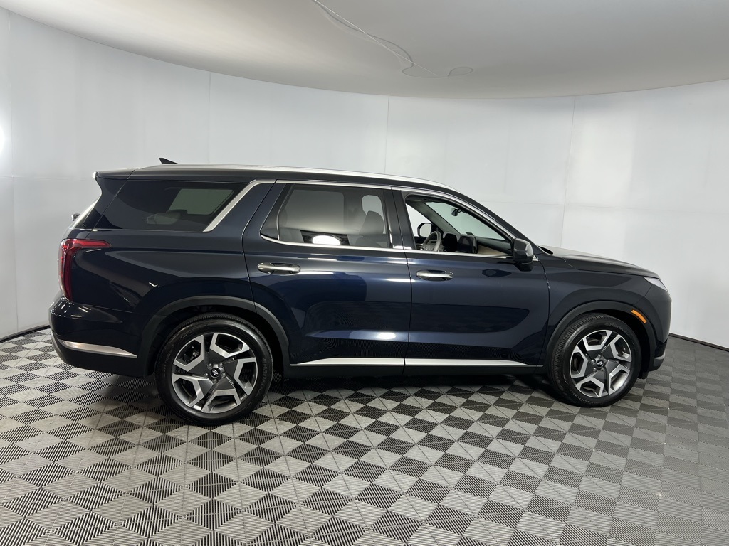 2023 Hyundai Palisade Limited photo 3