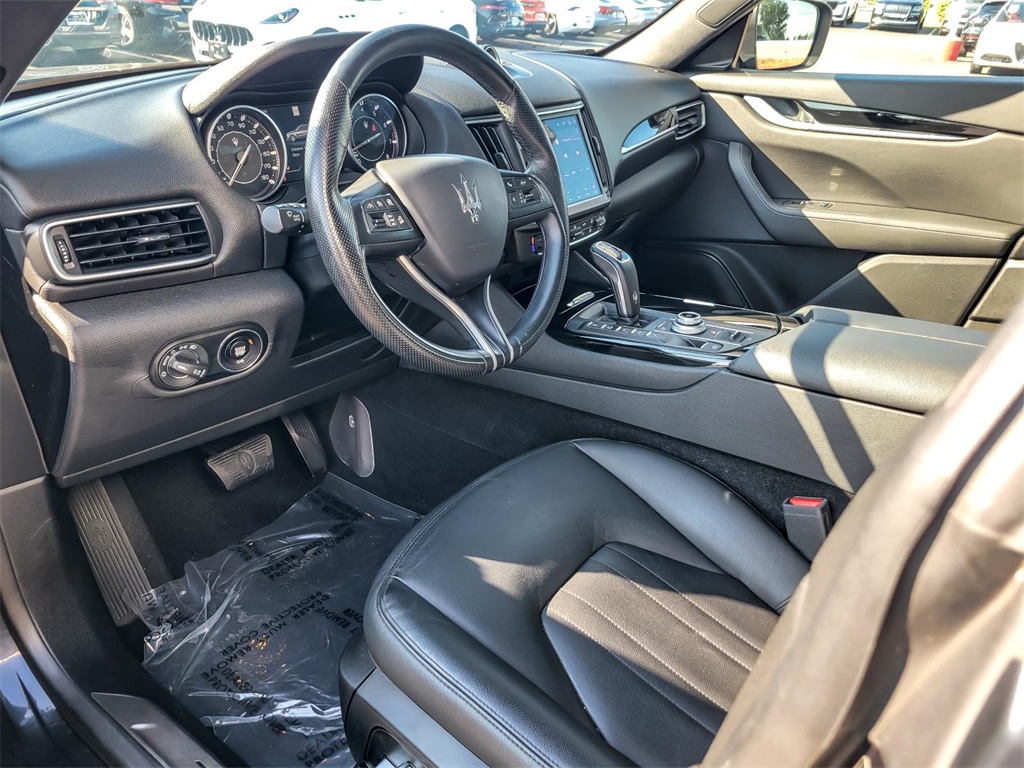 2022 Maserati Levante GT photo 9