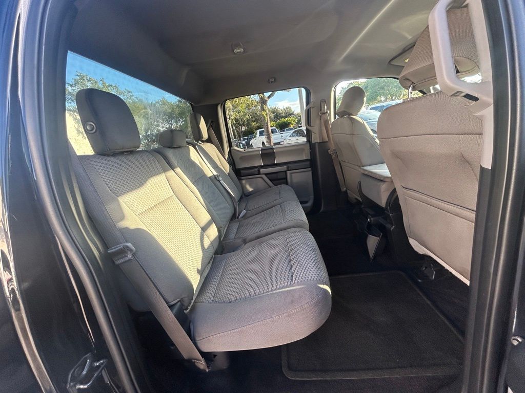 2017 Ford F-150 XLT photo 26