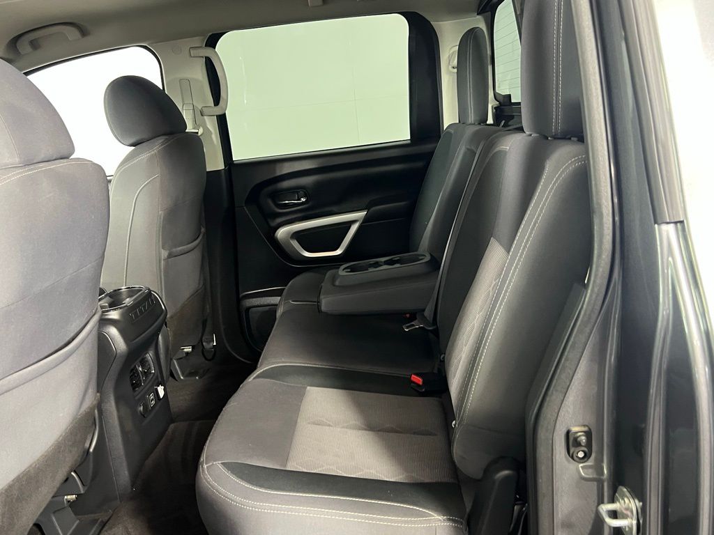 2024 Nissan Titan SV photo 21