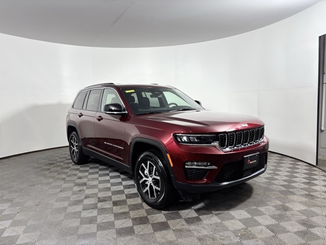 2025 Jeep Grand Cherokee Limited's photo