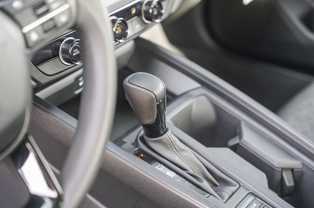 2025 Honda Accord LX photo 21