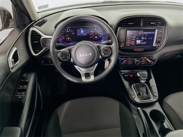 2022 Kia Soul LX photo 18