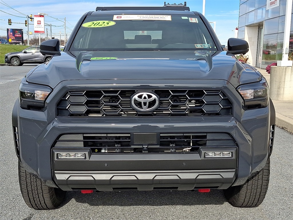 2025 Toyota 4Runner TRD Off-Road Premium photo 3
