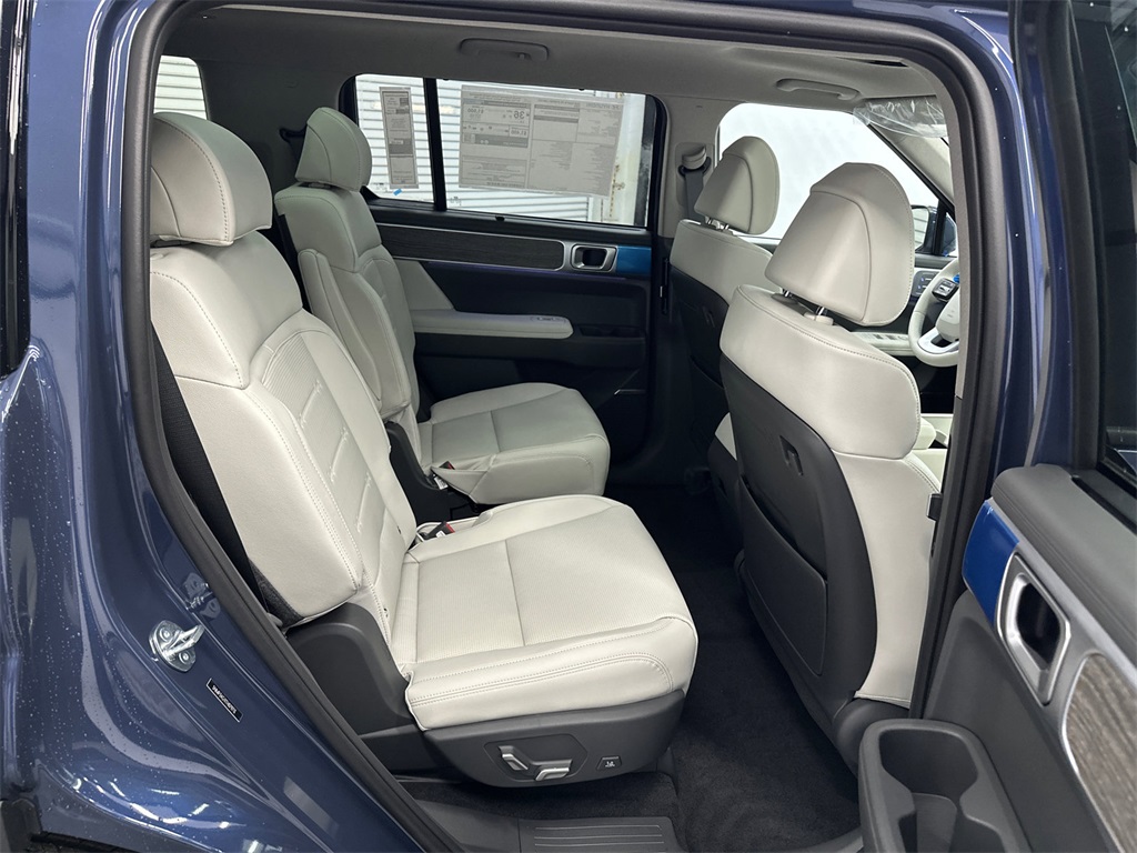2026 Hyundai Santa Fe Limited photo 17