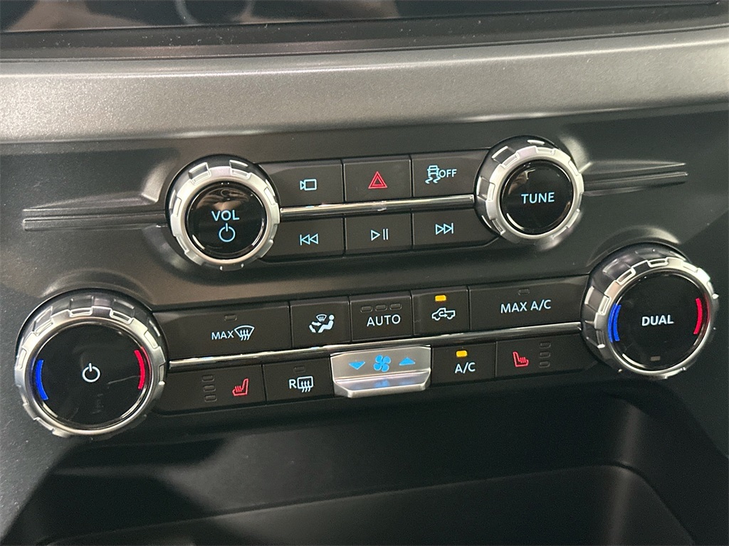 2025 Ford F-150 XLT photo 15