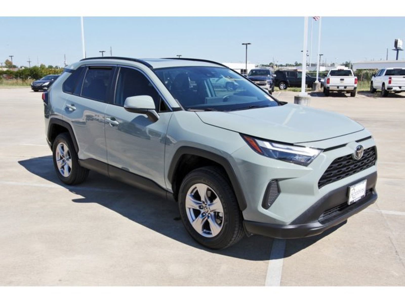 2022 Toyota RAV4 XLE Green at TX Auto Group