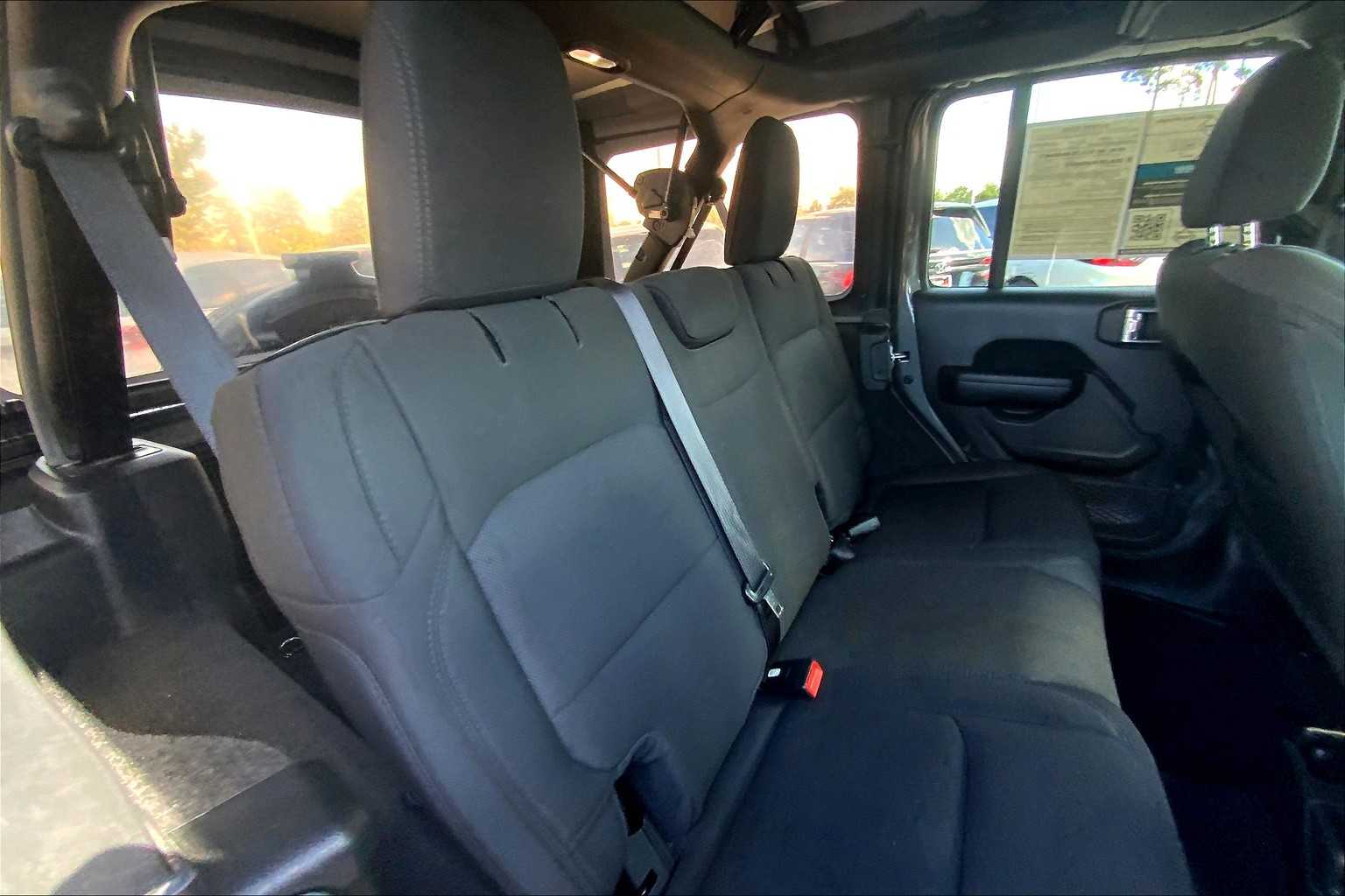 2021 Jeep Wrangler Unlimited Sport photo 14