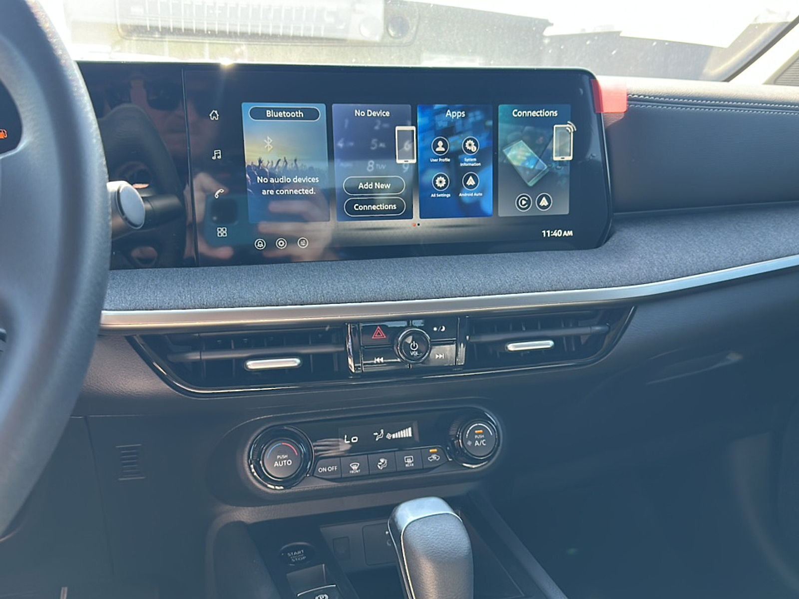 2026 Nissan Kicks SV photo 4