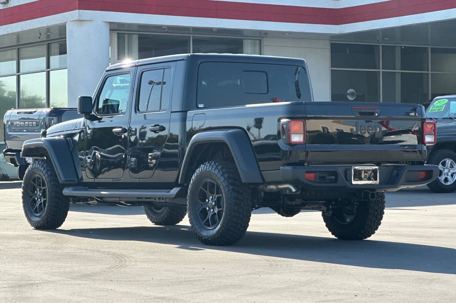 2025 Jeep Gladiator Sport photo 4