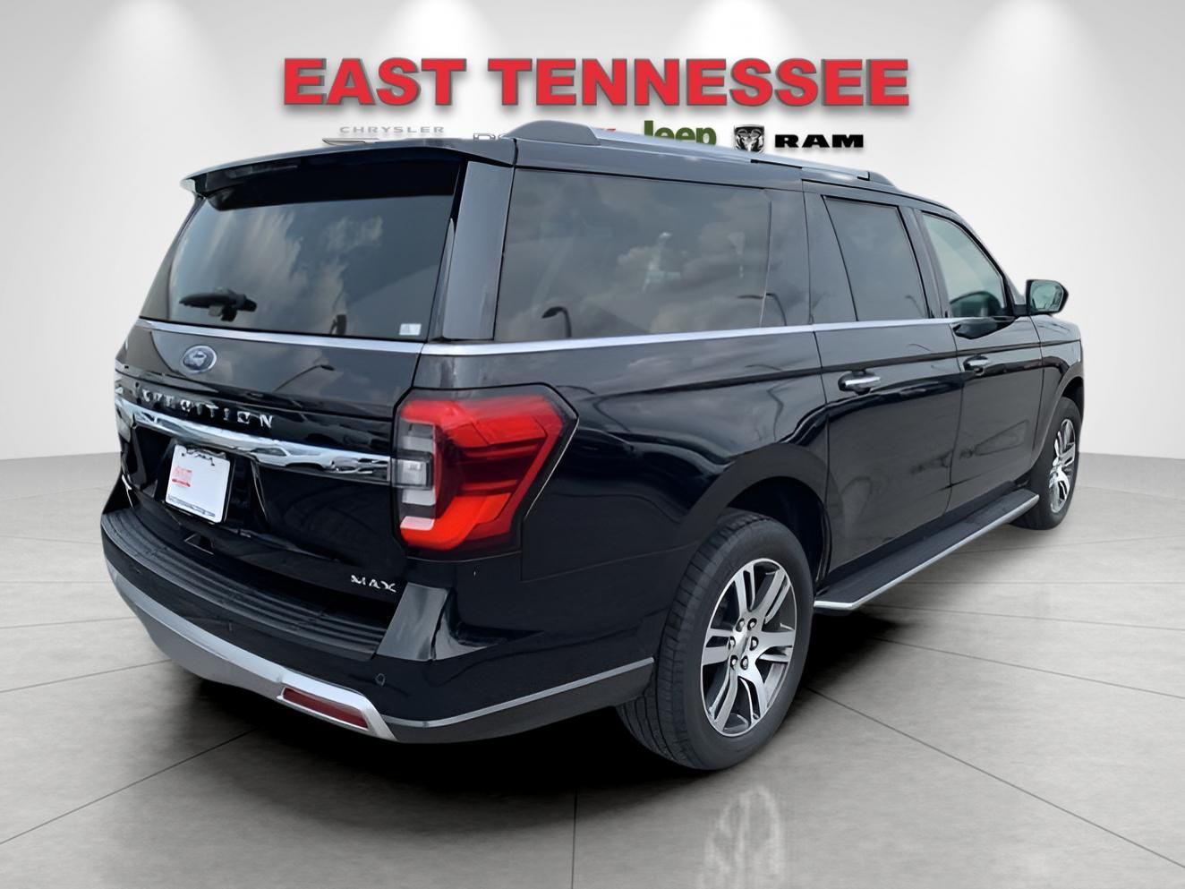 2023 Ford Expedition MAX Limited photo 3