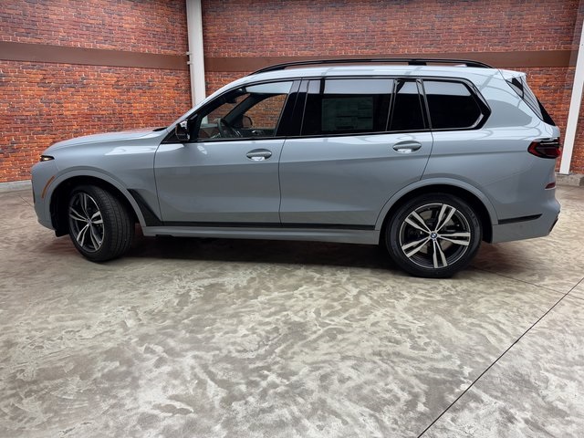 2026 Bmw X7 M60i photo 2