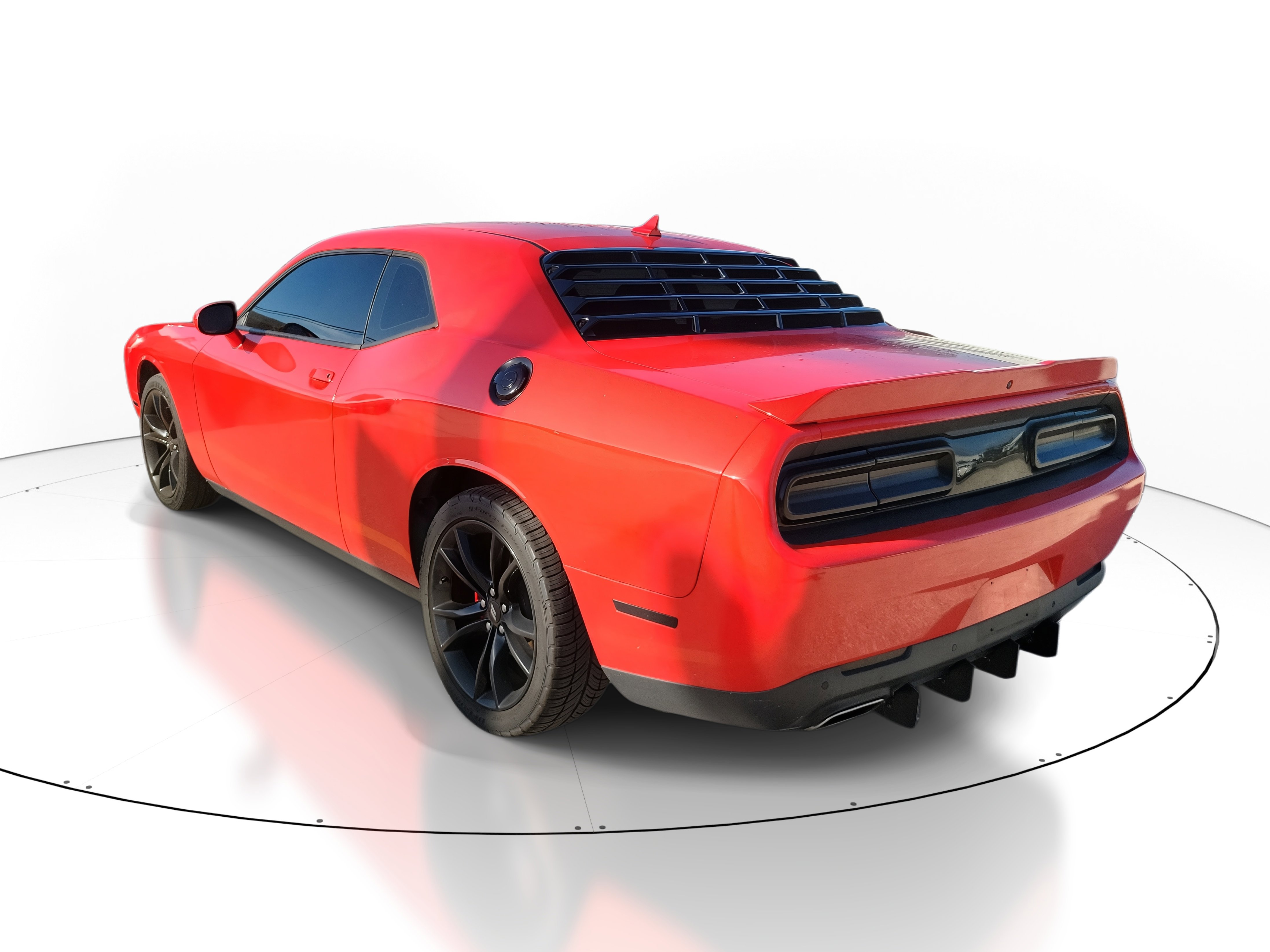 2017 Dodge Challenger SXT Plus photo 3
