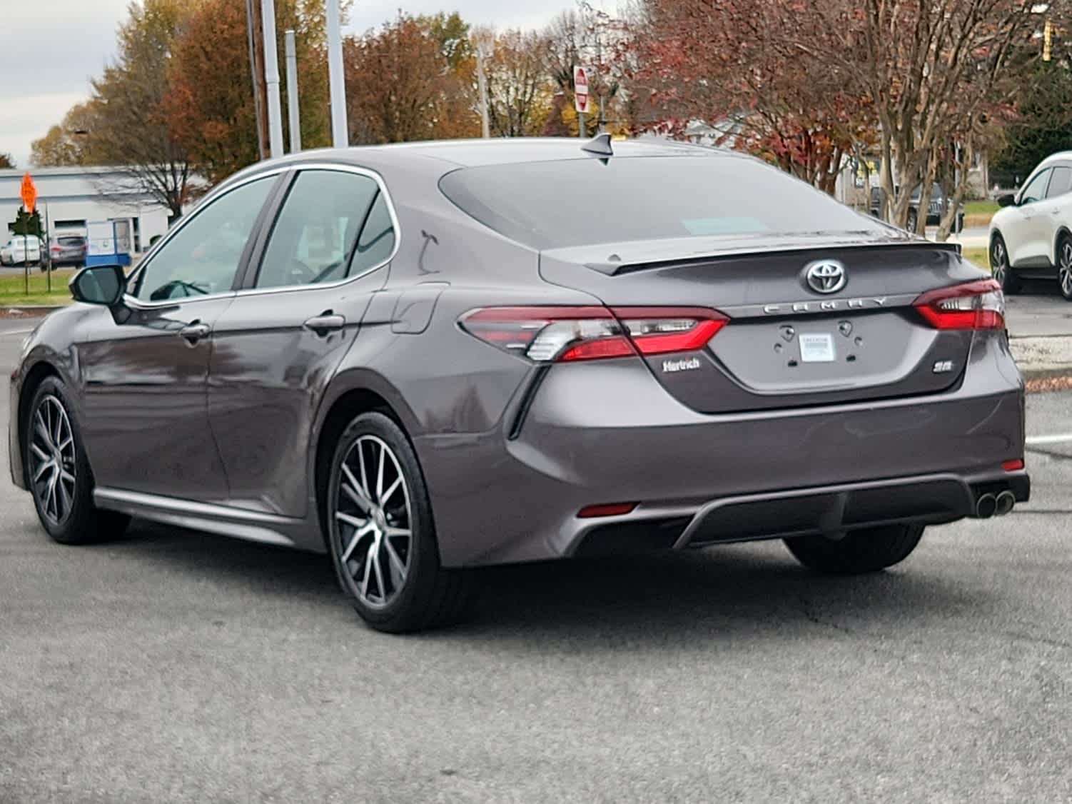 2023 Toyota Camry SE photo 4