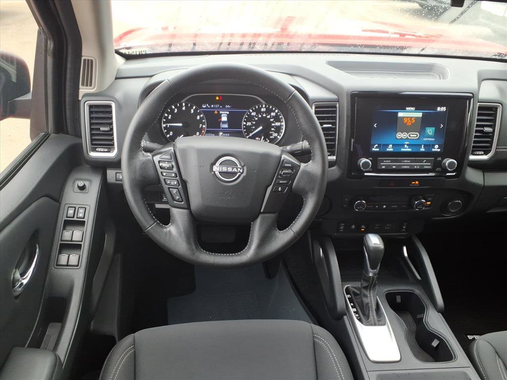 2022 Nissan Frontier SV photo 3