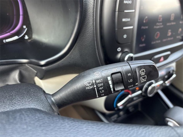 2023 Kia Soul LX photo 18