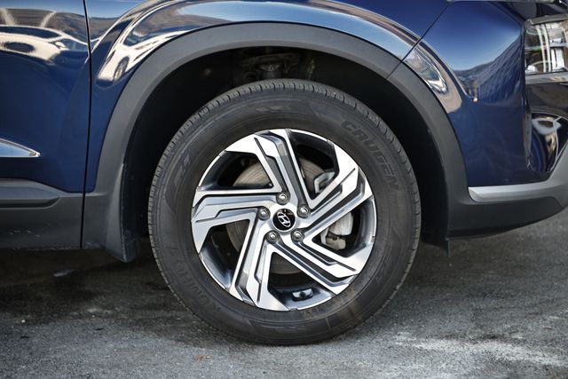 2023 Hyundai Santa Fe SE photo 3