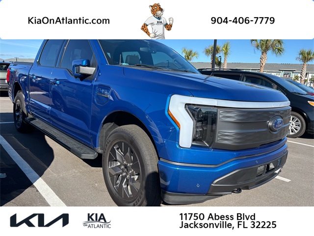 2022 Ford F-150 Lightning Lariat's photo