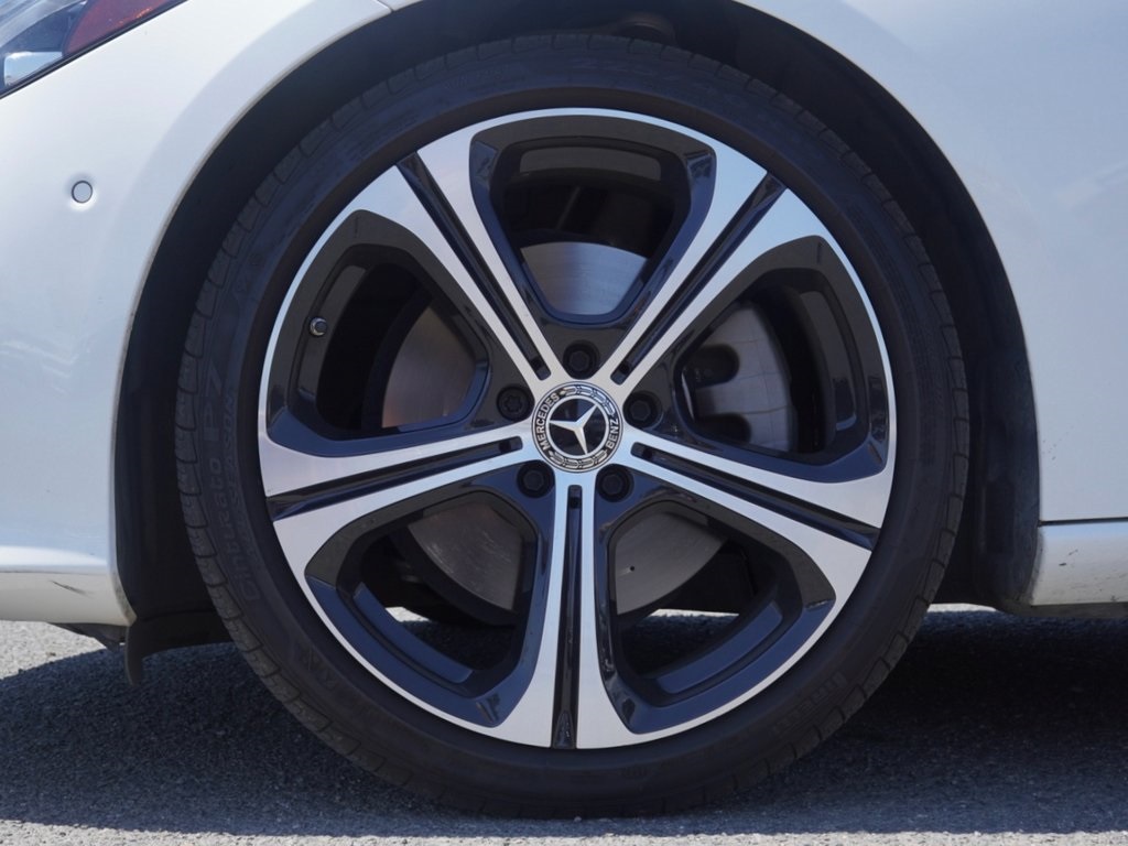 2022 Mercedes Benz C 300 photo 9