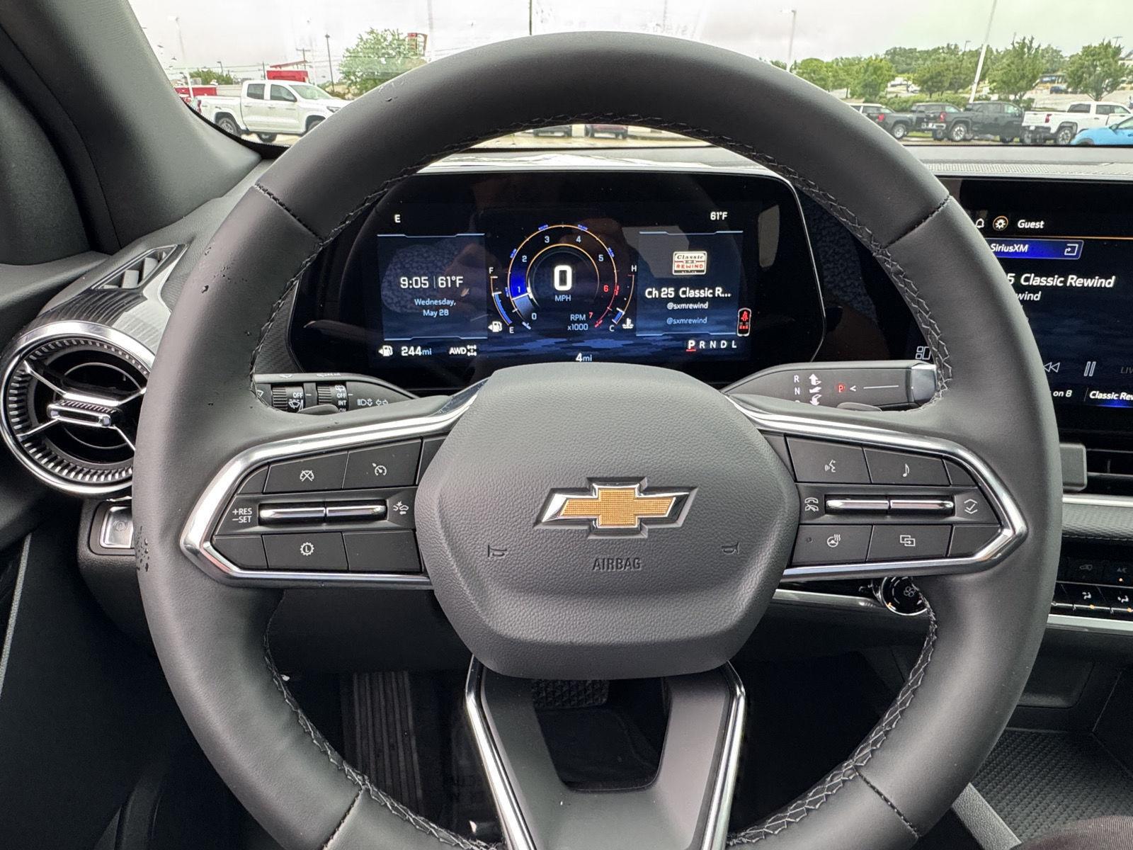 2026 Chevrolet Equinox LT photo 12