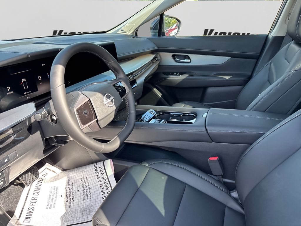 2025 Nissan Murano SL photo 9