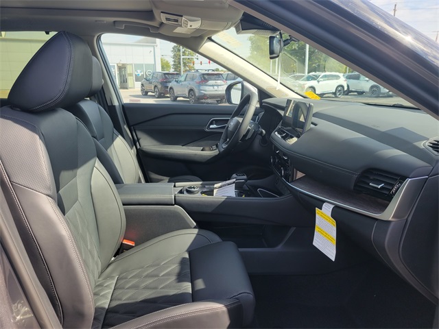 2026 Nissan Rogue Platinum photo 15