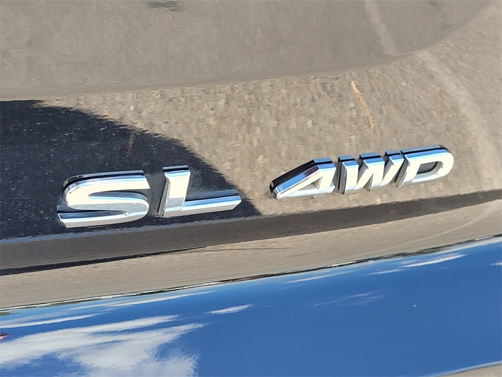 2024 Nissan Pathfinder SL photo 12