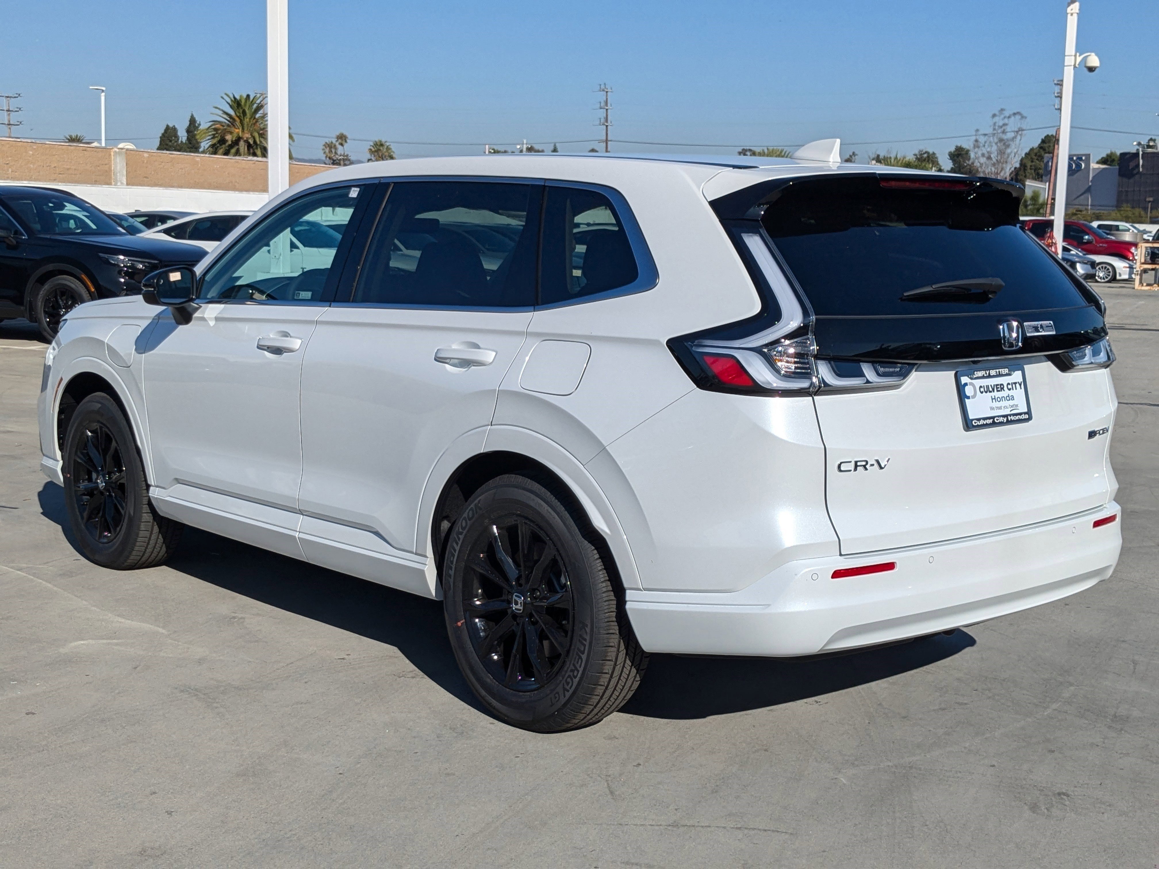 2025 Honda CR-V photo 2