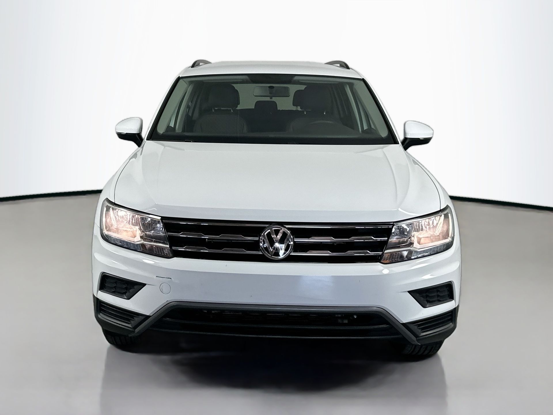 2021 Volkswagen Tiguan S photo 2