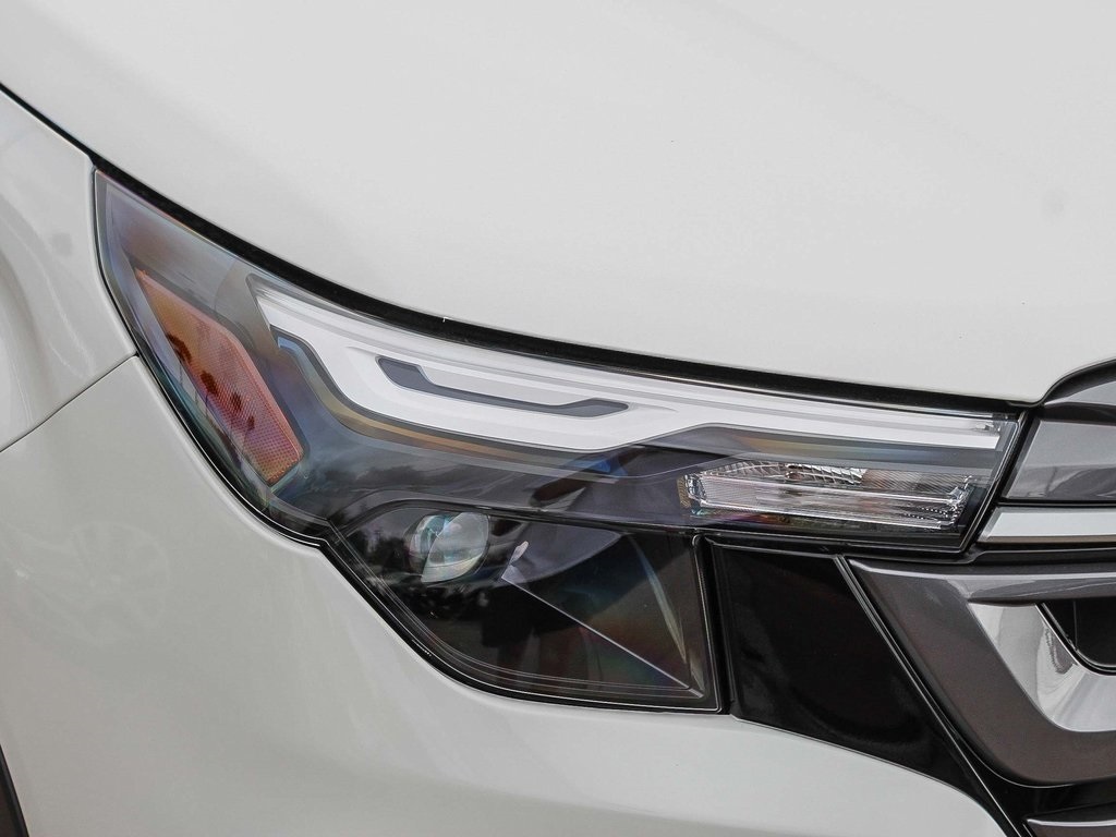 2025 Subaru Forester Premium Base photo 8