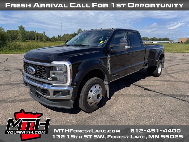 2024 Ford F-450 photo 4