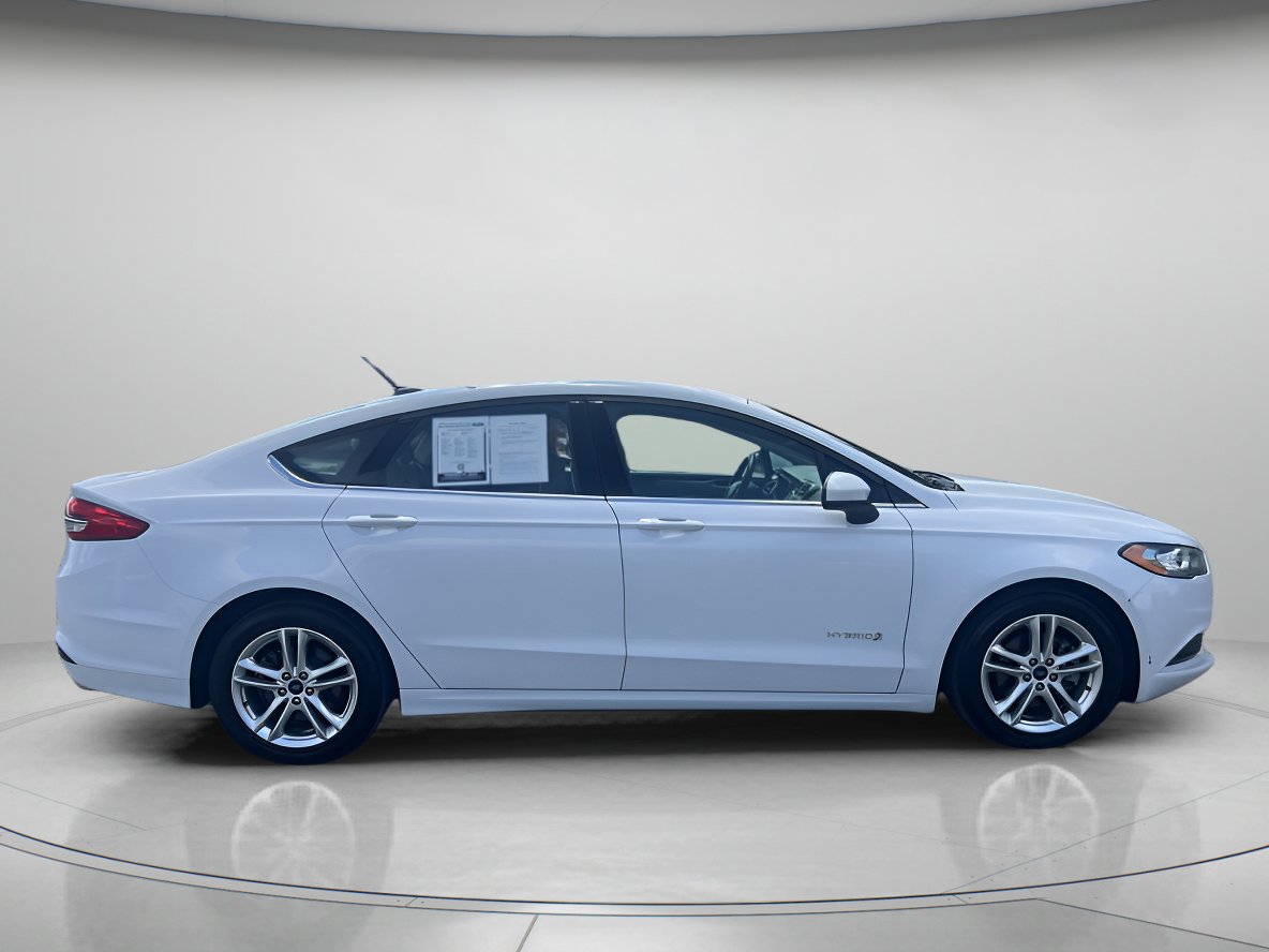 2018 Ford Fusion Hybrid S photo 2