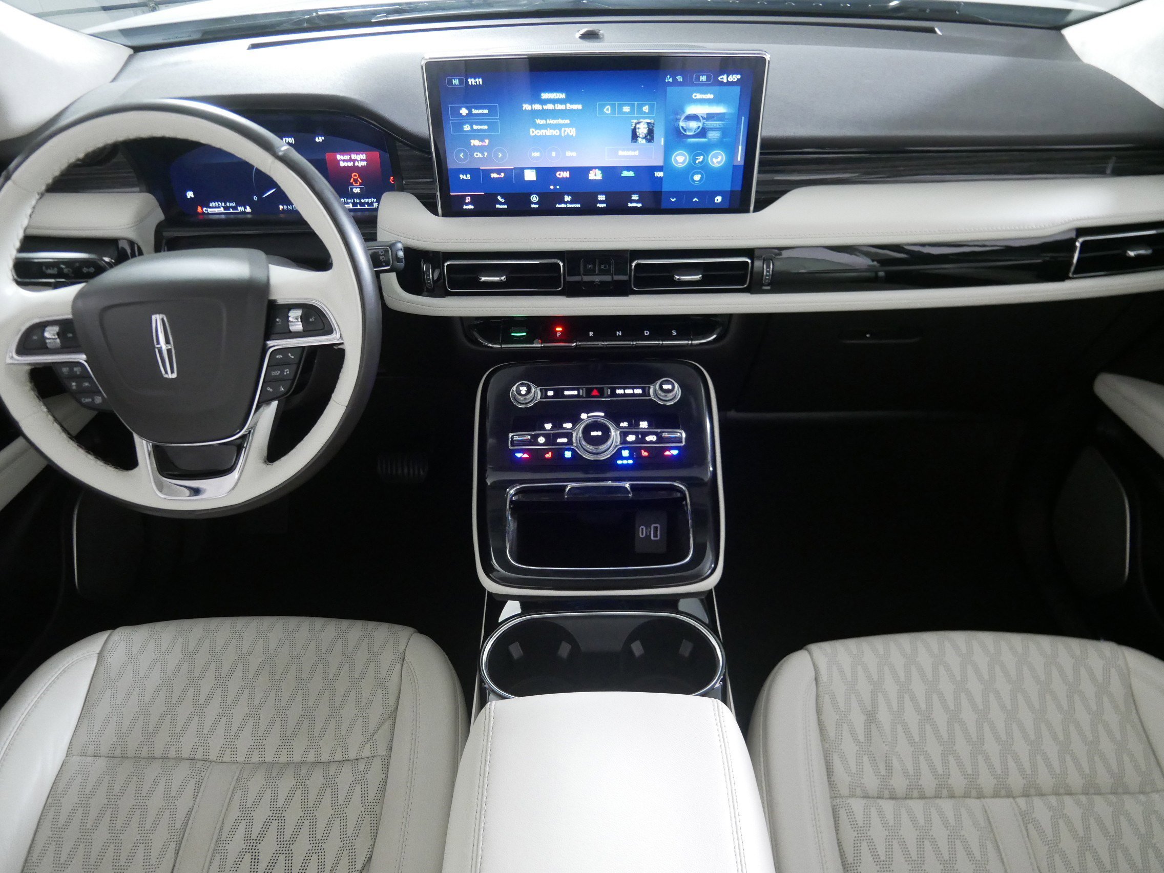 2022 Lincoln Nautilus Black Label photo 10