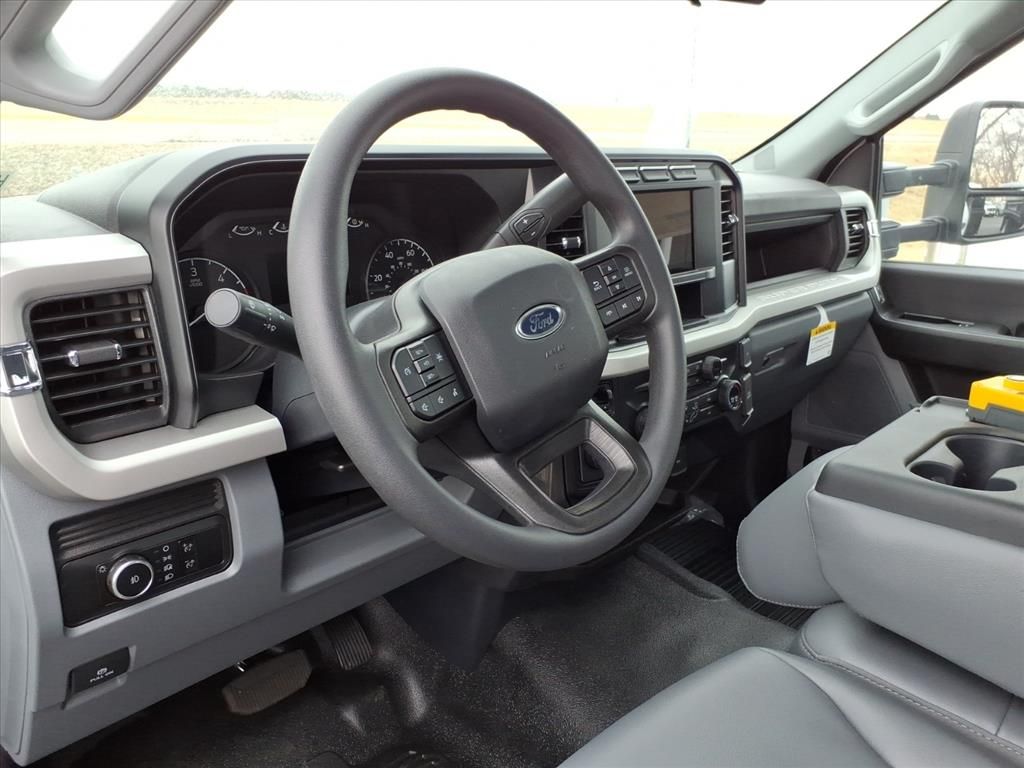 2024 FORD F-350 - Image 31