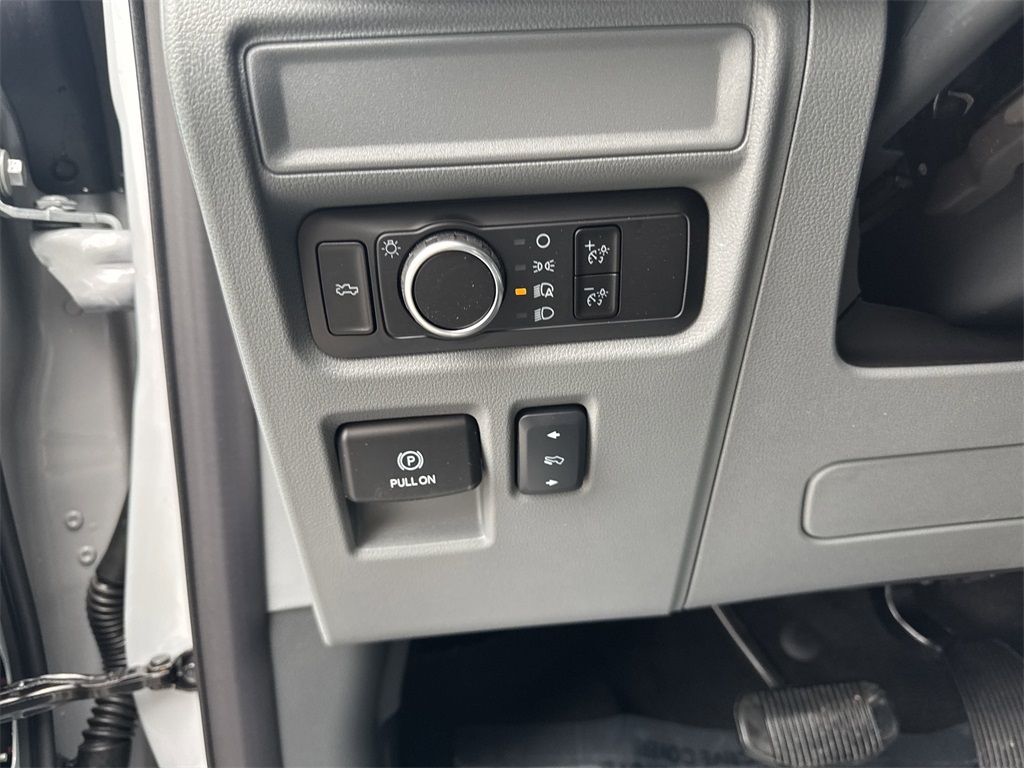2025 Ford F-150 Lightning photo 19