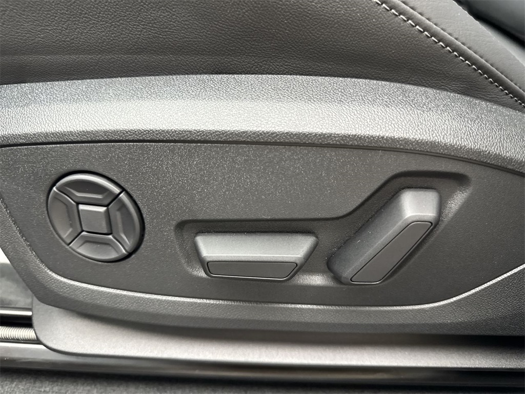 2025 Audi Q3 Premium S line photo 11