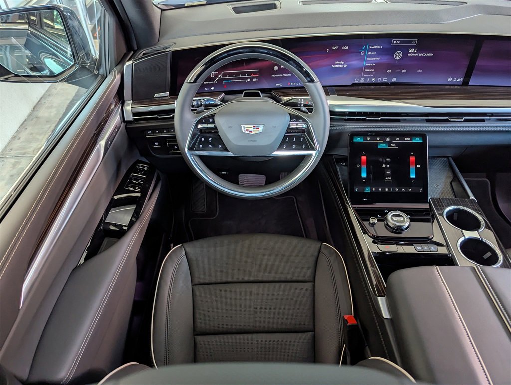 2025 Cadillac Escalade Premium Luxury photo 12