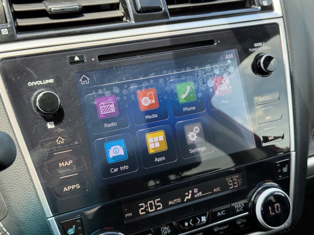 2018 Subaru Outback Limited photo 19
