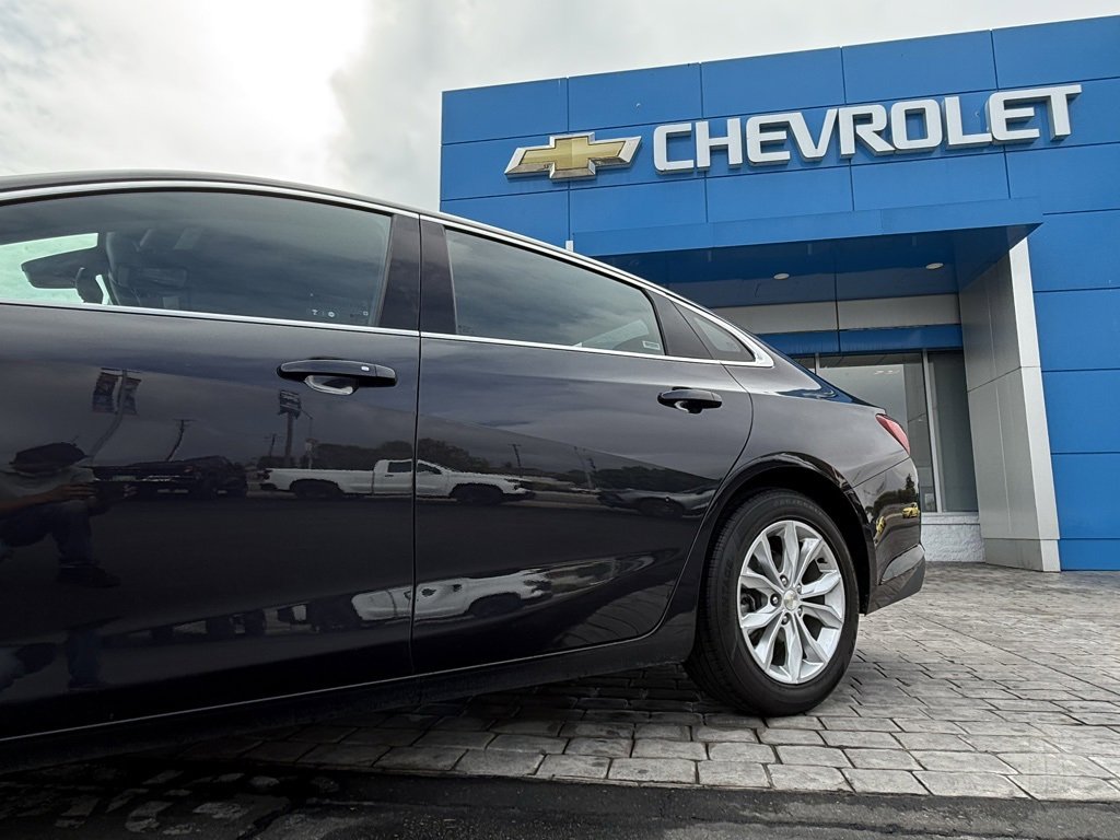 2023 Chevrolet Malibu 1LT photo 3