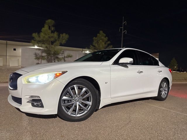 2014 INFINITI Q50 Premium's photo